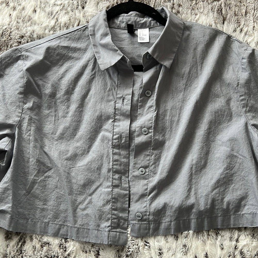 Long sleeve button up crop top